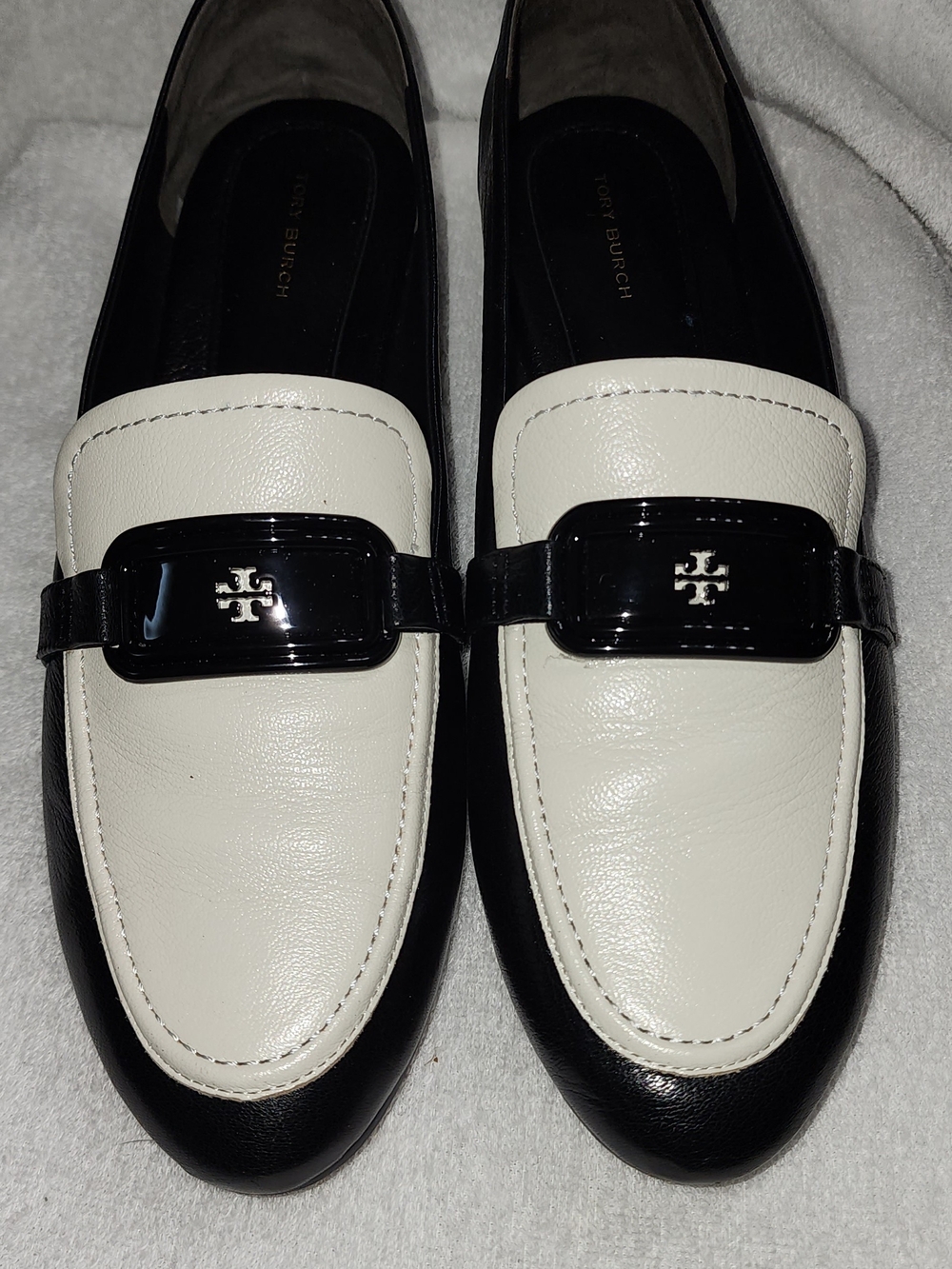 Tory Burch Georgia Black & White Tumbled Leather Penny Loafers Two Tone